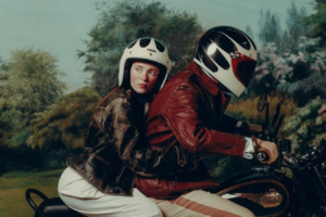 Royal Enfield s'associe à Hedon pour créer 16 casques en édition limitée